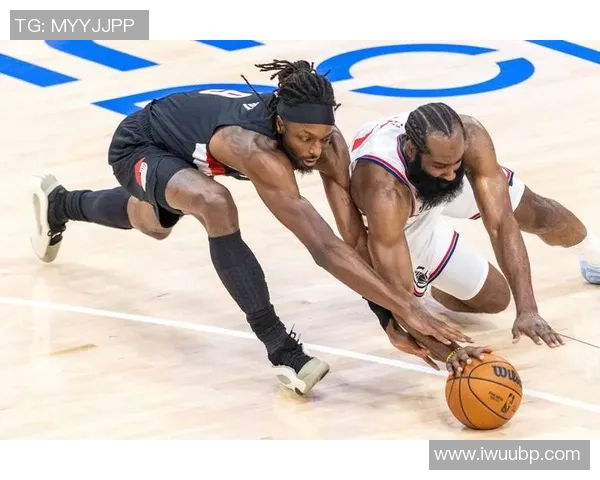 快船与开拓者激战正酣谁能在季后赛争夺中脱颖而出