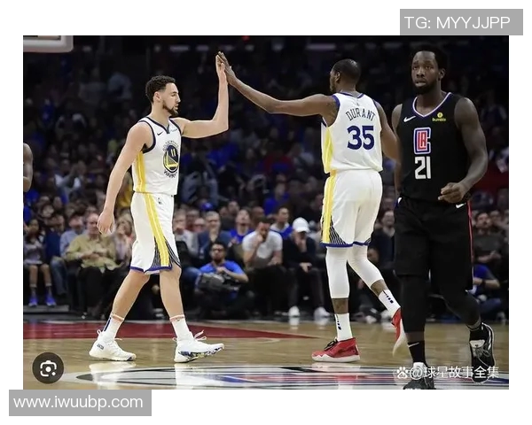 热火三巨头对决勇士精彩视频回顾与分析带你重温经典对抗瞬间 热火三巨头对决勇士精彩视频回顾与分析带你重温经典对抗瞬间