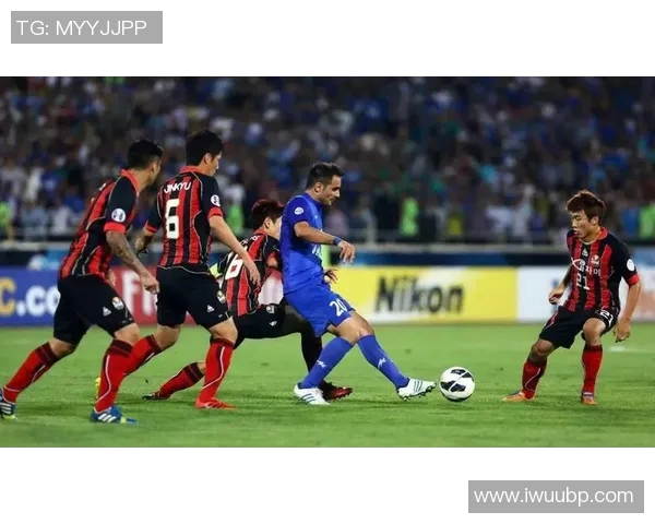 江原FC与城南FC的激烈对决展现韩国足球的魅力与竞争力 江原FC与城南FC的激烈对决展现韩国足球的魅力与竞争力